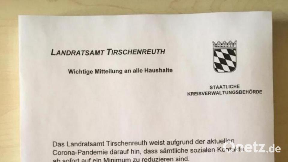 Diese Handzettel teilen die Feuerwehr an alle Haushalte im Landkreis Tirschenreuth aus. Bild: exb