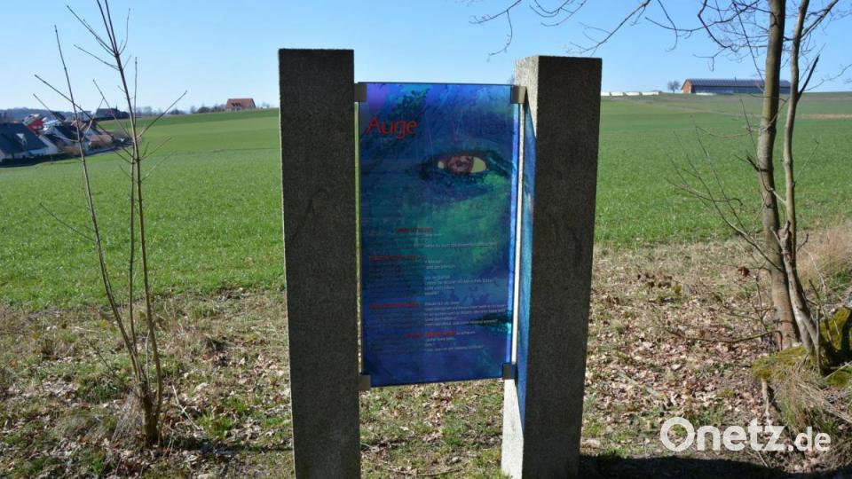 Erste Station ist der Besinnungspunkt „Auge“. Bild: jr