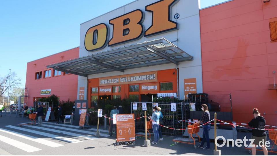 Einlass nur mit großem Sicherheitsabstand. Bild: Kunz