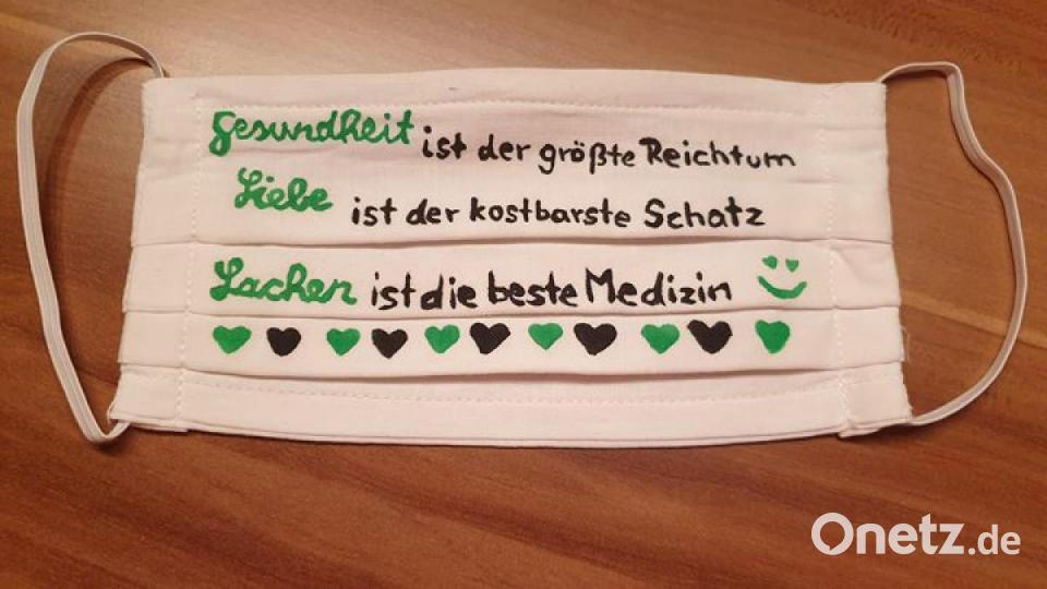 Kreativität in der Coronakrise: Bunte und originelle Mund-Nasen-Masken unserer Leser. Bild: Katja Sammler
