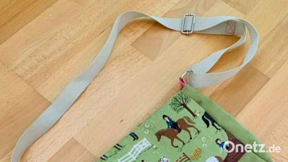 Kreativität in der Coronakrise: Bunte und kreative Mund-Nasen-Masken unserer Leser. Bild: Elisabeth Steger
