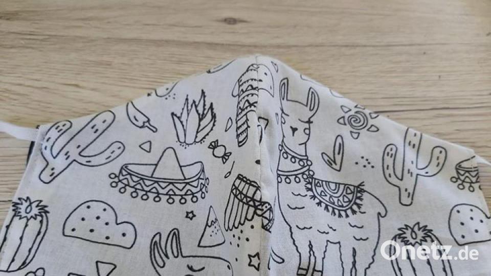 Kreativität in der Coronakrise: Bunte und originelle Mund-Nasen-Masken unserer Leser. Bild: Nadja Ata Lehner