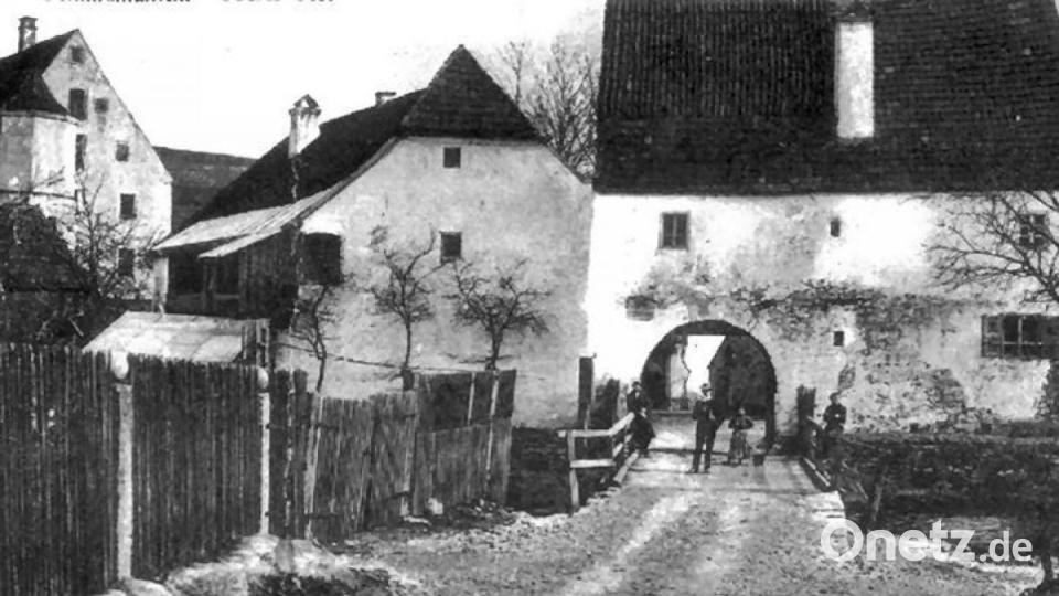 Das Obere Tor wurde nach dem Krieg abgerissen, um den Militärverkehr Rechnung zu tragen. Bild: bö
