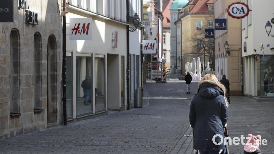 Ein Spaziergang durch die Stadt in Zeiten von Corona und Ausgangsbeschränkung. Mobilfunkdaten zeigen die Bewegungsströme. Bild: Wolfgang Steinbacher