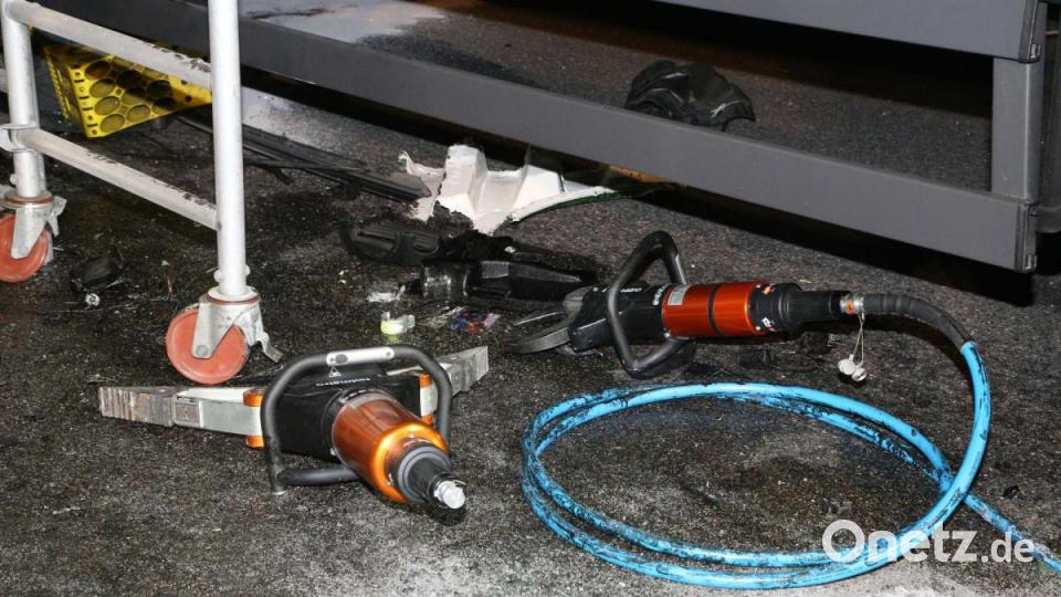 In der Nacht auf Donnerstag ereignete sich auf der Autobahn A93 zwischen Mitterteich Süd und Wiesau ein weiterer schwerer Unfall. Bild: Roland Wellenhoefer
