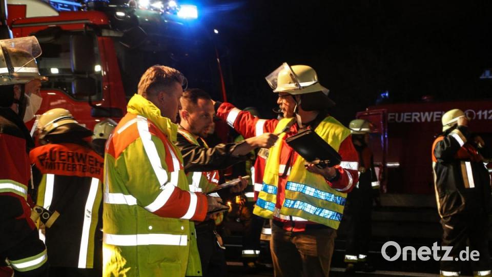 In der Nacht auf Donnerstag ereignete sich auf der Autobahn A93 zwischen Mitterteich Süd und Wiesau ein weiterer schwerer Unfall. Bild: Roland Wellenhoefer