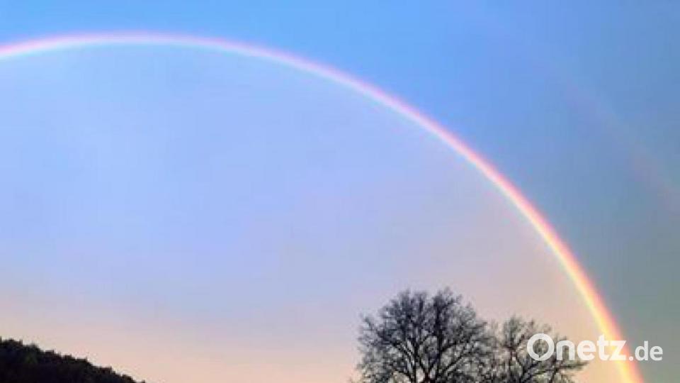Unsere Leser haben uns Bilder von der Wetterschau am Donnerstagabend geschickt. Bild: Verena Spreti