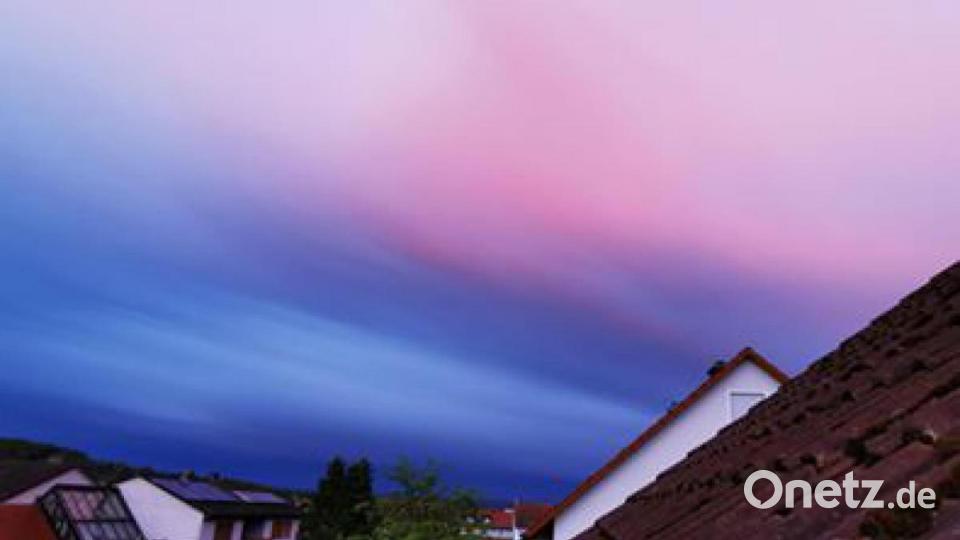 Unsere Leser haben uns Bilder von der Wetterschau am Donnerstagabend geschickt. Bild: Doris Kellner