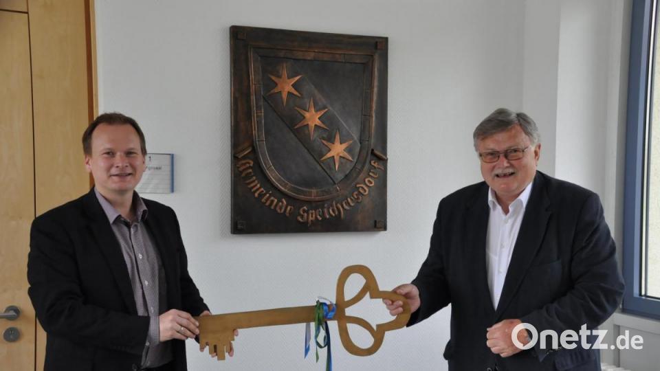 Symbolische Übergabe des Rathausschlüssels Bild: ak