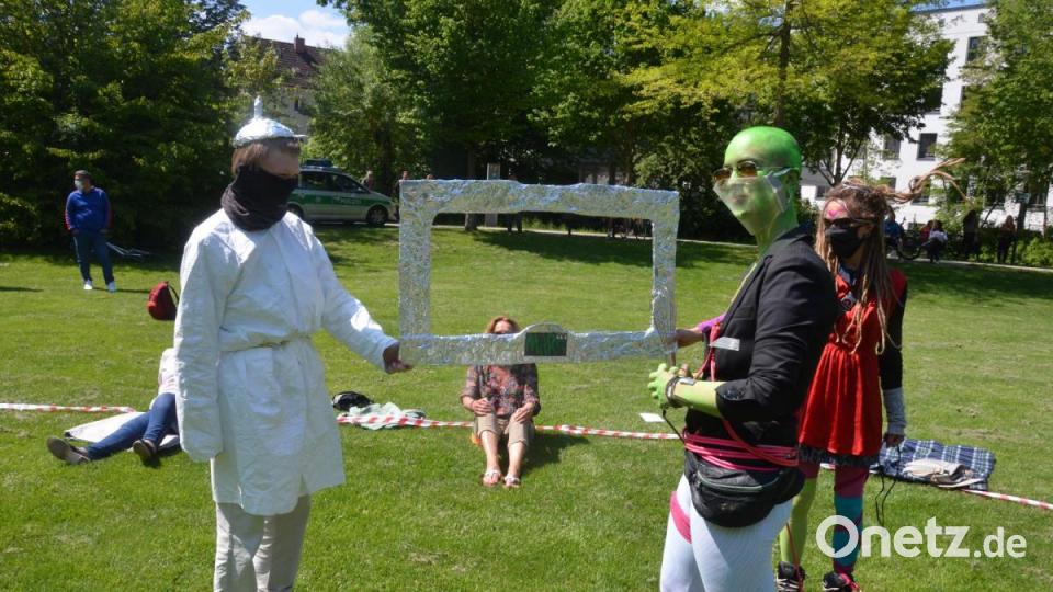 Das Team von &quot;Mars TV&quot; im Einsatz. Bild: Kunz