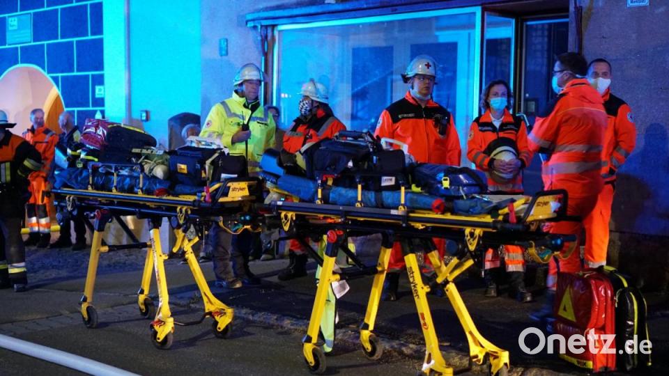 Im Markt Hohenburg kommt es wegen eines Brandes zu einem Großeinsatz. 150 Einsatzkräfte rücken aus. Bild: Christopher Dotzler