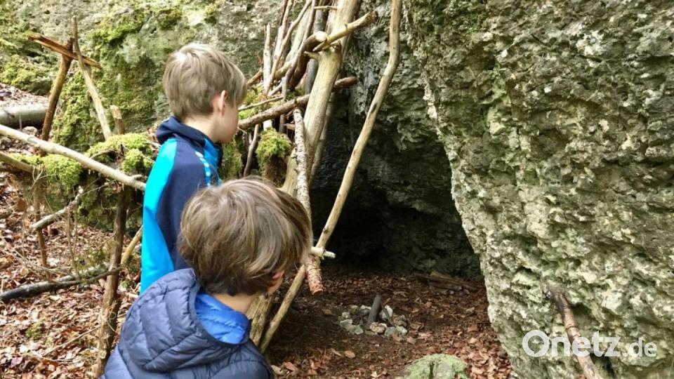 Zum Kalmusfelsen und zum Osterloch: Unterwegs in der "Wanderwelt Illschwang" Bild: gri