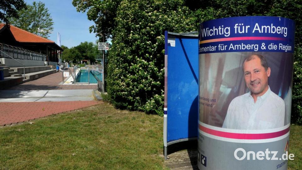 Die Umkleiden im Gebäude sind geschlossen, aber auf dem Freigelände bieten spezielle Sichtschutz-Anlagen, die so genannten Schnecken, eine Möglichkeit, sich umzuziehen. Bild: Stephan Huber