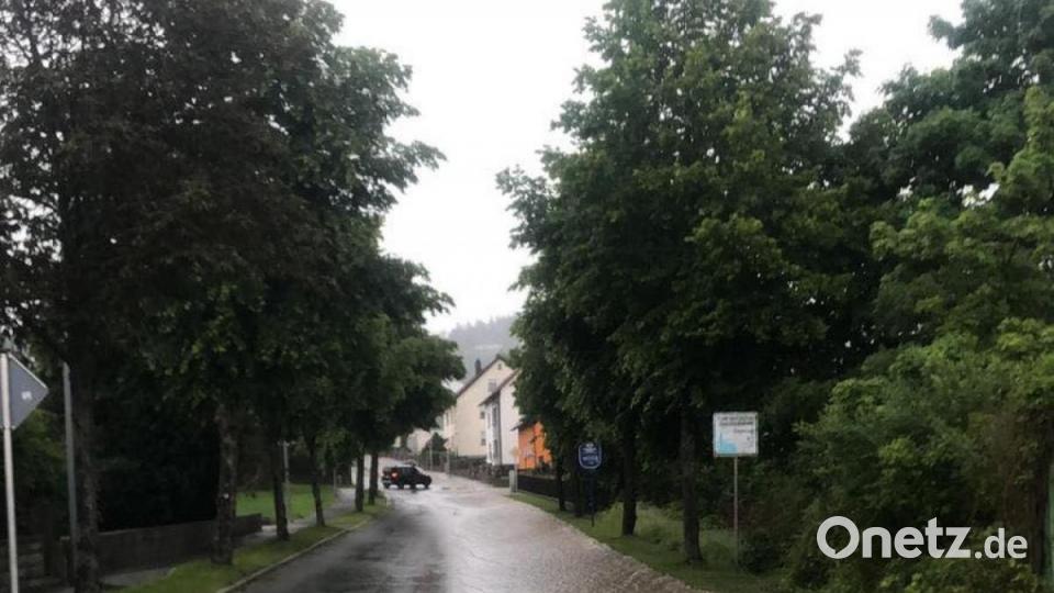 Auch in Flossenbürg wurden Straßen überschwemmt. Bild: exb/Daniel