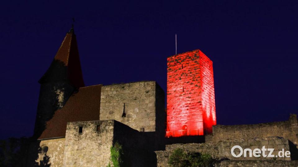 Die Burg Leuchtenberg (Landkreis Neustadt an der Waldnaab) beteiligte sich an der &quot;Night of Light&quot;. Bild: Lena Held/exb