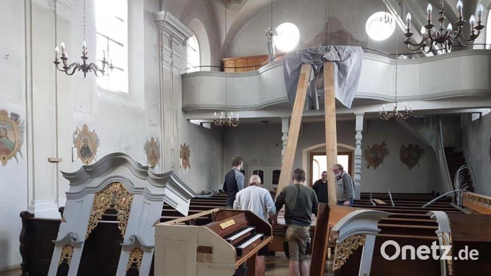 In der Expositurkirche St. Vitus wurde die Orgel abgebaut. Bild: Gabi Kastner/exb
