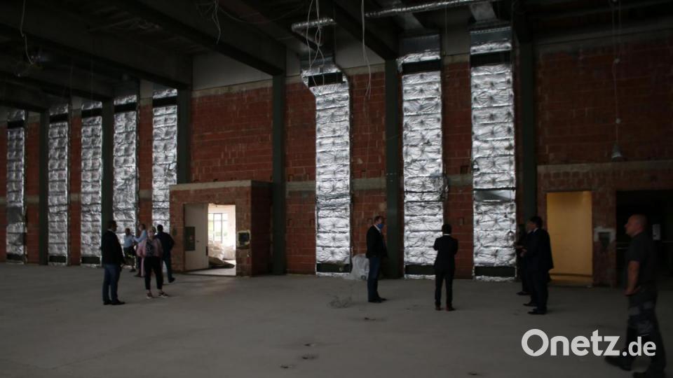 Der Innenbereich der Stadthalle ist augenblicklich kaum wiederzuerkennen. Bild: sne