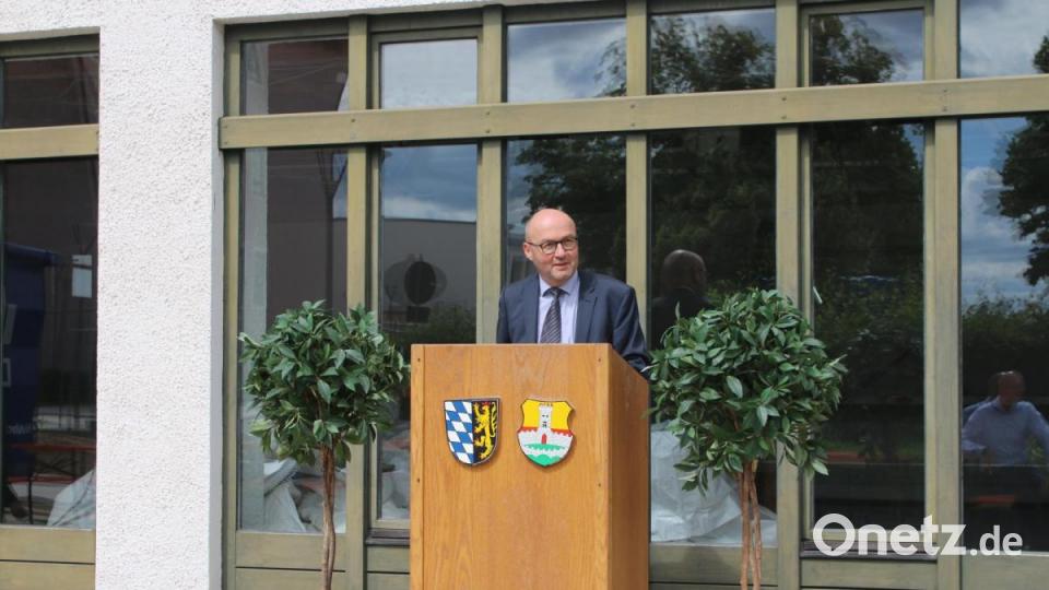 Sachgebietsleiter Hubert Schmid war bereits mehrmals in Grafenwöhr zu Gast und besticht diesmal durch seine Ortskenntnis. Bild: sne