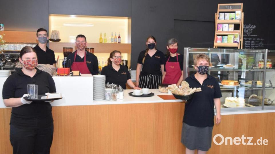 Ein motiviertes Team, von Corona ausgebremst, alles für den Gast. Menschen mit und ohne Behinderung gemeinsam. Bild: fz