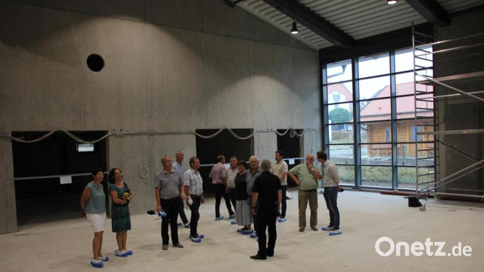 Während die alte Sporthalle laut Architekt Michael Steidl eine &quot;Dreiviertel-Turnhalle&quot; gewesen sei, entspreche der Neubau von der Größe her einer echten Einfachsporthalle. Bild: mp