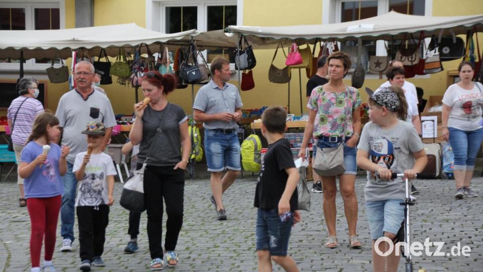 Am Nachmittag war der Marktplatz zeitweise ganz gut gefüllt Bild: frd