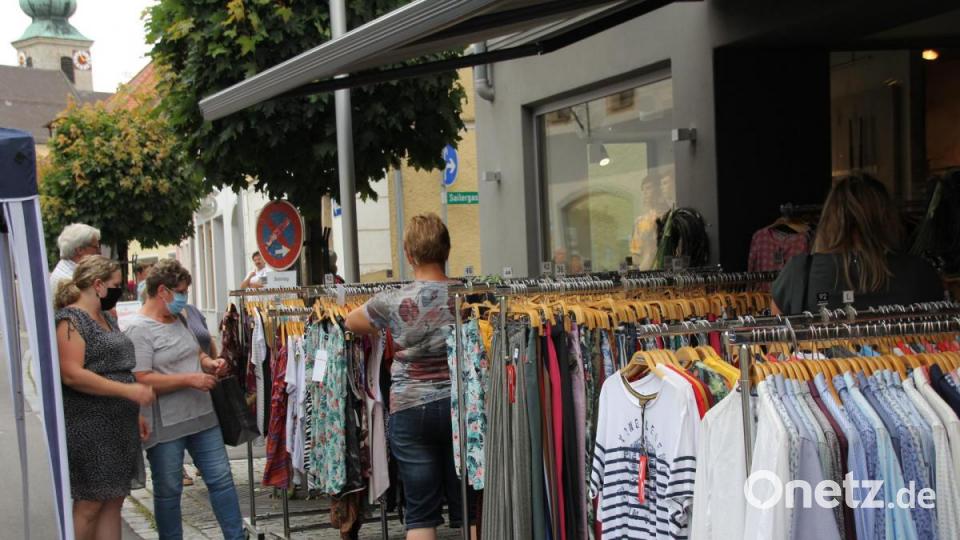 Auch die Fachgeschäfte hatten geöffnet. Bild: frd