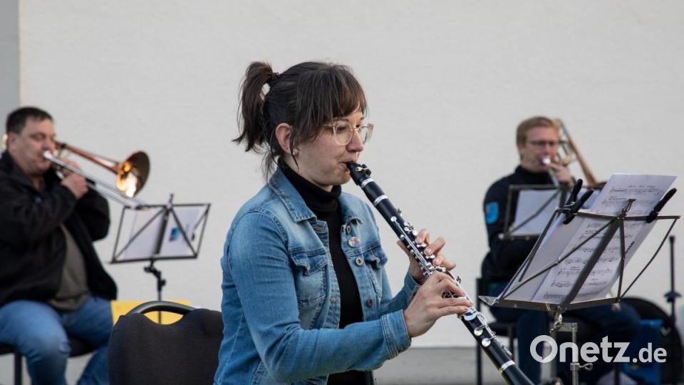 Der Reservistenmusikzug Oberpfalz probte in der Schweppermannkaserne in Kümmersbruck. Bild: hbe