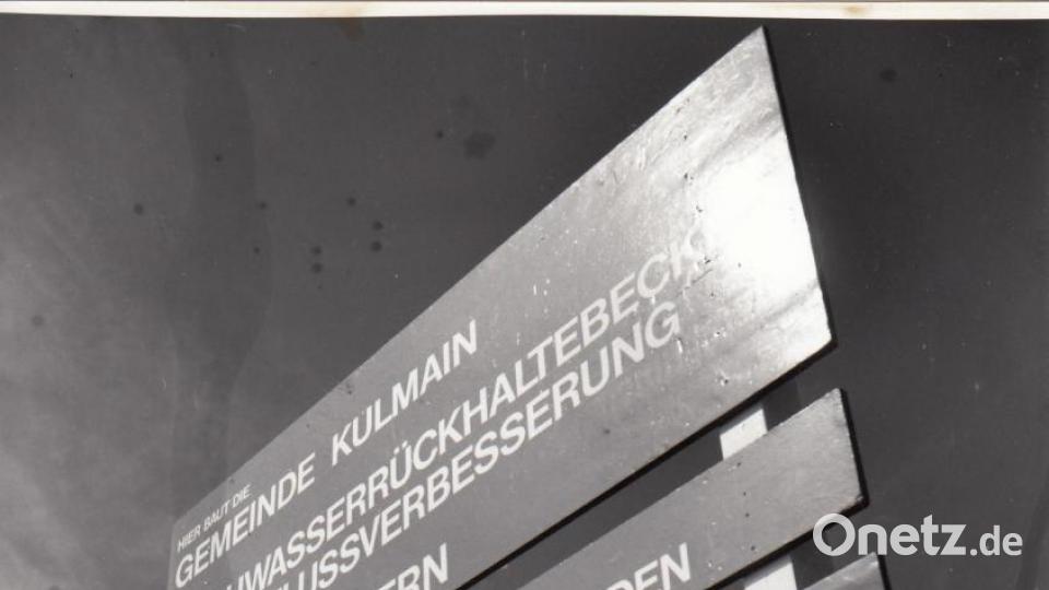 Die damalige Bautafel. Archivbild: ak