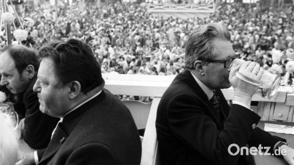 Der ehemaliger SPD-Chef Hans-Jochen Vogel ist tot. Bild: Hartmut Reeh