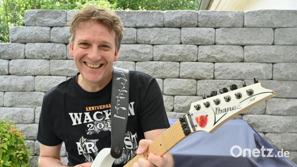 Mit seiner Band Sacred Season war Marco Schultz vor 30 Jahren beim ersten Festival in Wacken aufgetreten. Bild: Carsten Rehder/dpa