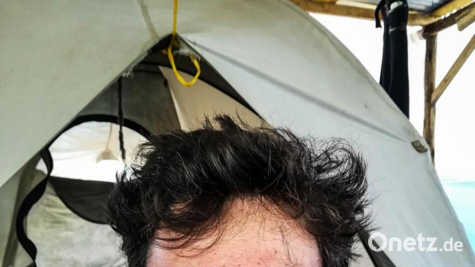 Der 26-jährige Maschinenbaustudent Constatin Vogel aus Weiden engagiert sich im Regensburger Studentenverein &quot;Hydro Solution&quot;. Vergangenes Jahr war er in Kenia und baute dort die Wasserfilter - im Februar führt seine Arbeitsreise nach Burkina Faso. Bild: Hydro Solution/ exb