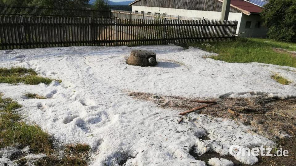 Insbesondere im Süden Bayerns und bei Regensburg hat es am Dienstag schwere Unwetter gegeben. Neben zahlreichen Sachschäden verletzten sich auch einige Menschen. Bild: Kreisbrandinspektion Cham