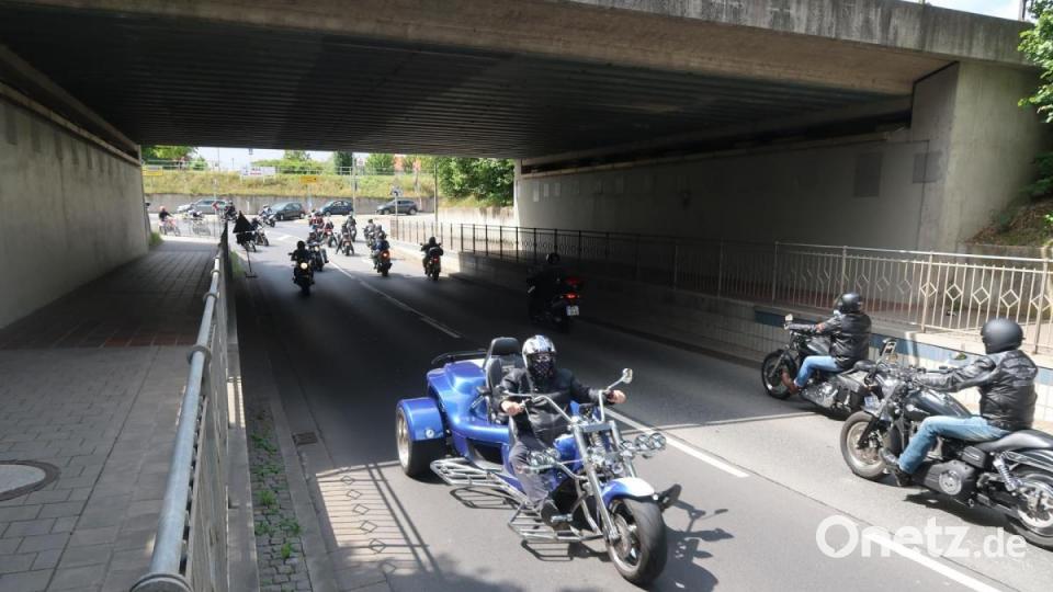 Motorrad-Korso durch die Stadt. Bild: Kunz