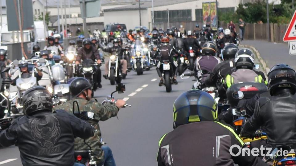 Motorrad-Korso durch die Stadt. Bild: Kunz
