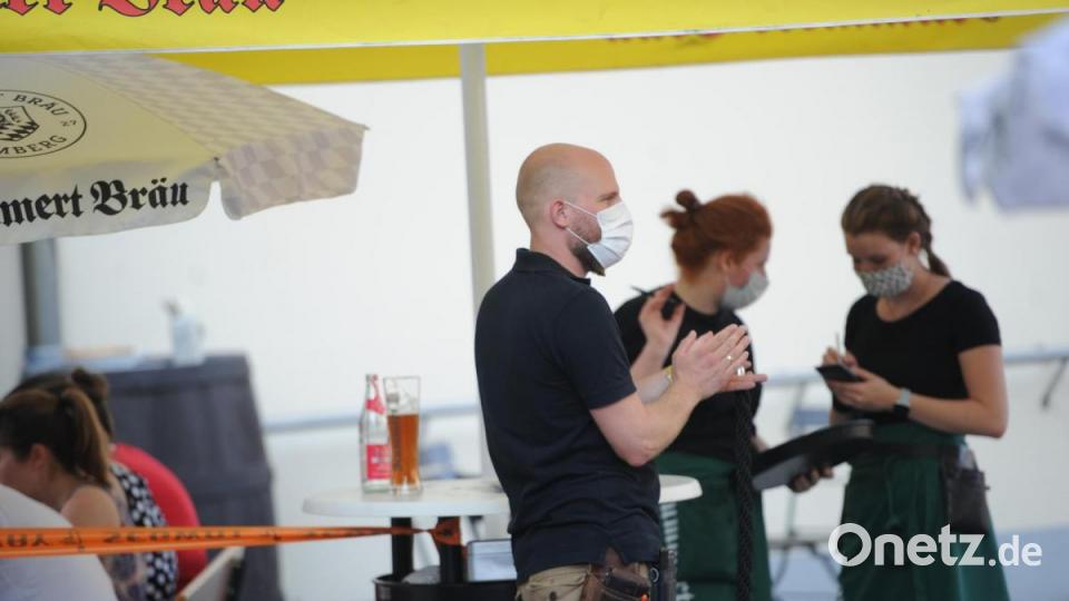 Die Funky Blues Rabbits legten beim Kummert Bräu in Amberg eine &quot;Doppelschicht&quot; ein. Zweimal vor jeweils 150 Gästen gaben sie ihren ersten Liveauftritt des Jahres. Bild: Andreas Brückmann