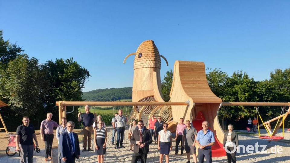 Einweihung des Abenteuerplatzes &quot;Eixi&quot; bei Gütenland. Bild: Michael Haßfurter