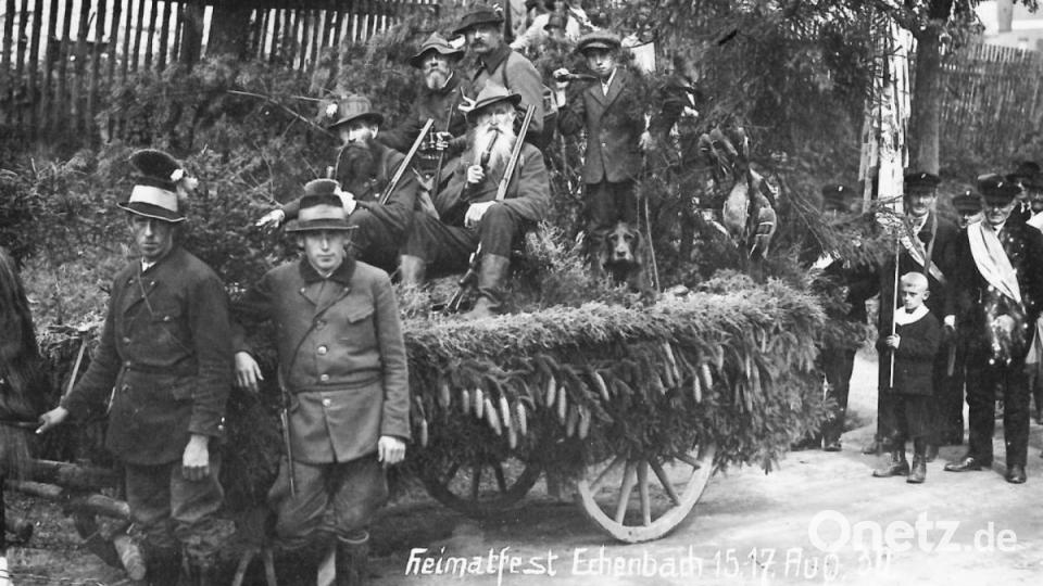 Die Eschenbacher Waidmänner durften beim Festzug nicht fehlen. Repro: hev