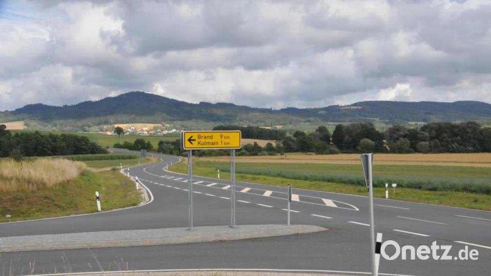 10 Jahre Spatenstich Ortsumgehung Kulmain-Süd: Hier zu sehen die südwestliche Ortseinfahrt mit Umgehung. Bild: ak