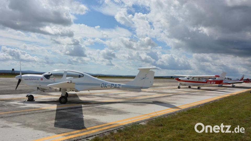 Im Blickpunkt standen die fliegenden Maschinen Bild: jr