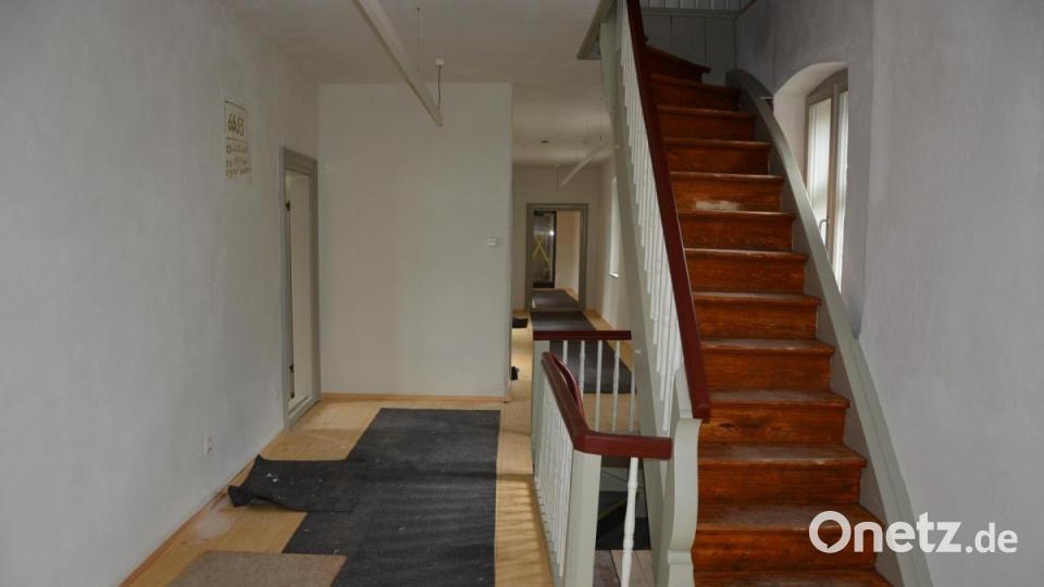 Die alte Treppe zum Dachgeschoss blieb erhalten. Bild: jr