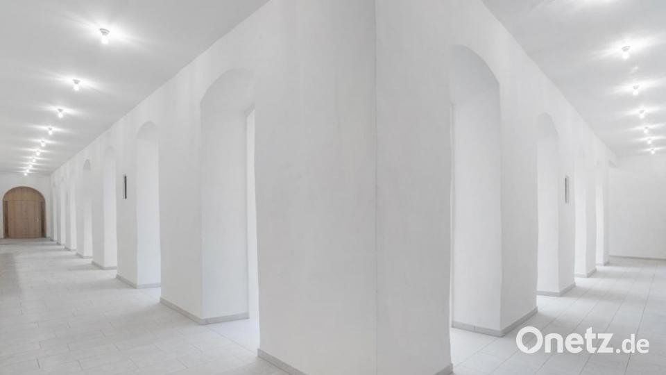 Nach der Übernahme des ehemaligen Klostergebäudes aus dem 17. Jahrhundert durch den Verein Bayerische Musikakademie Hammelburg wurde das denkmalgeschützte Konventgebäude von Brückner &amp; Brückner Architekten saniert. Bild: mju-fotografie/exb