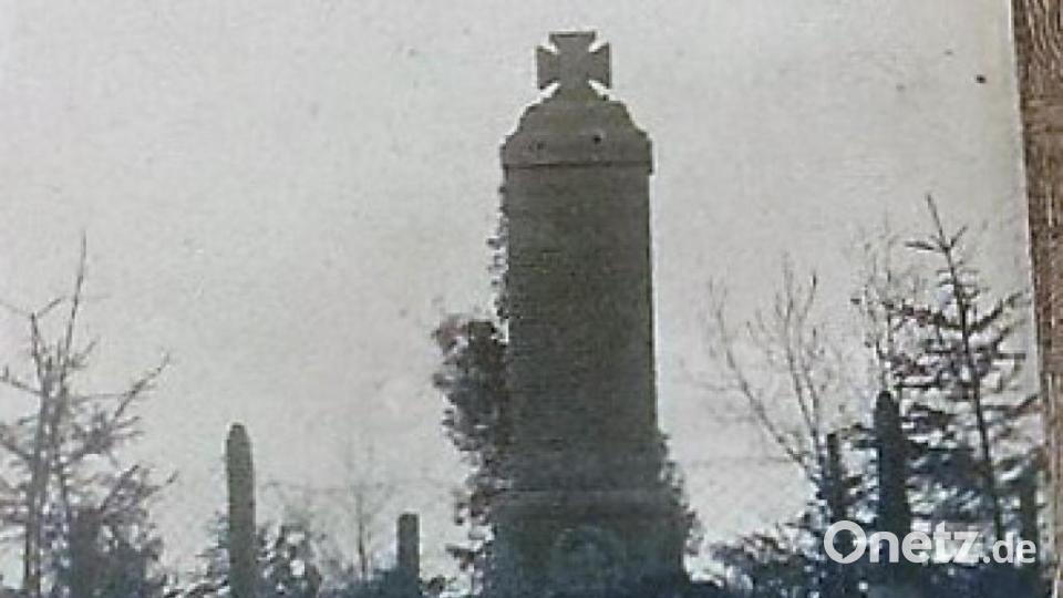 Das Kriegerdenkmal, das 1921 eingeweiht wurde. Repro: hl