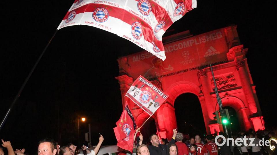 Fußballfans des FC Bayern haben den Sieg ihrer Mannschaft im Finale der Champions League und das damit erreichte Triple gefeiert. Bild: Felix Hörhager