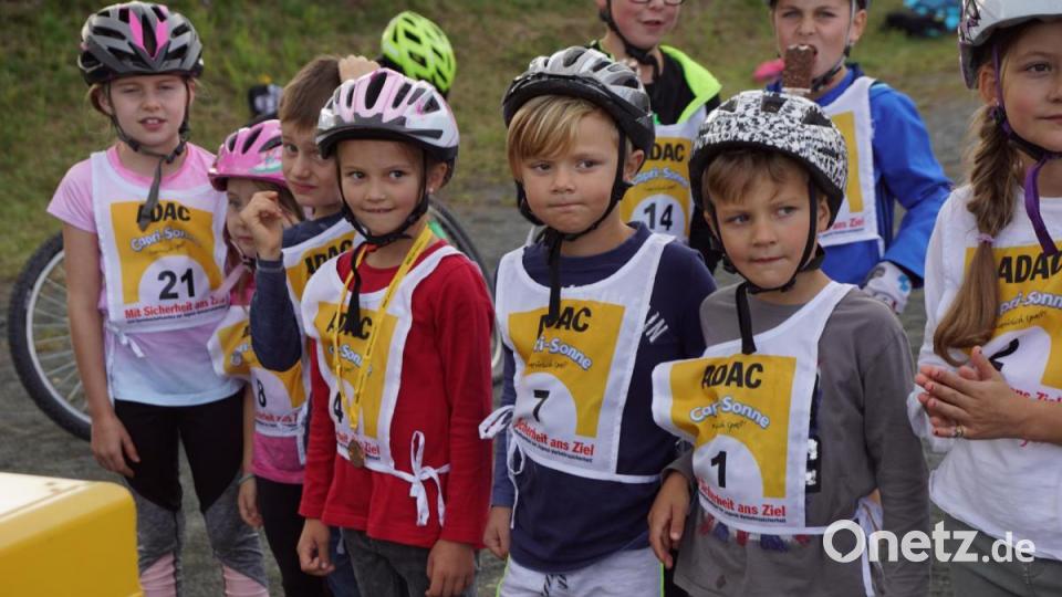 Spannung bei der Siegerehrung Bild: bkr