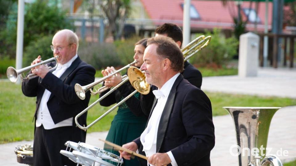 &quot;Harmonic Brass&quot; bei der Sommerreise im Stadtpark. Bild: njn