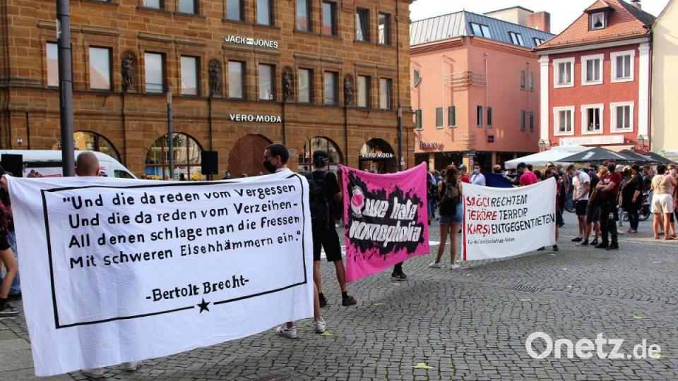 Demonstration gegen das Vergessen Bild: Williamson, Dagmar