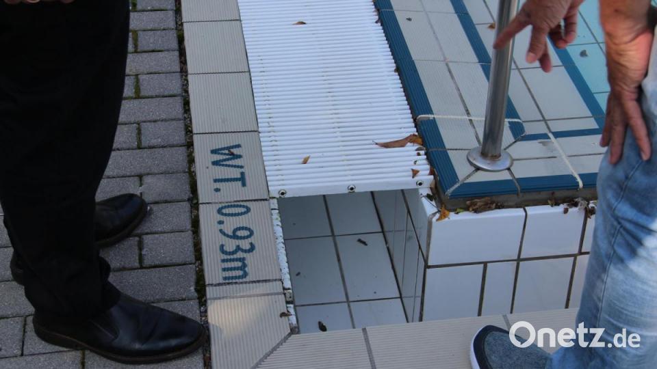 Hier läuft das Wasser aus dem Nichtschwimmerbecken ab. Bild: gri