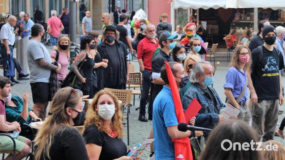 Demonstration gegen das Vergessen Bild: Williamson, Dagmar