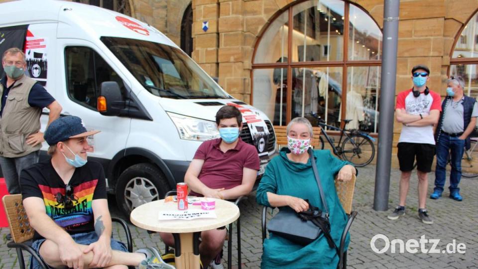 Demonstration gegen das Vergessen Bild: Williamson, Dagmar