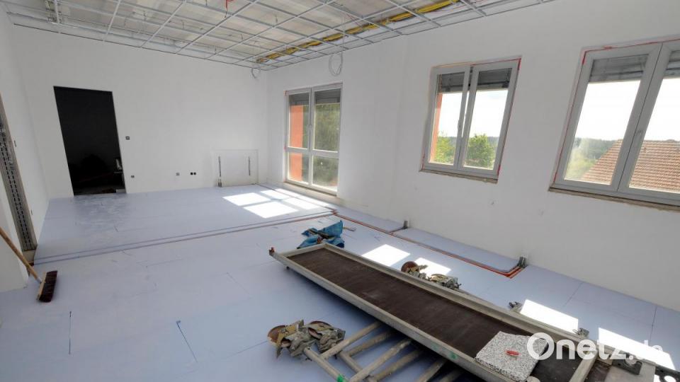 Der erste Stock im Rathaus in Ammerthal wird fit gemacht für den BRK-Kindergarten Zwergenland. Bild: Stephan Huber